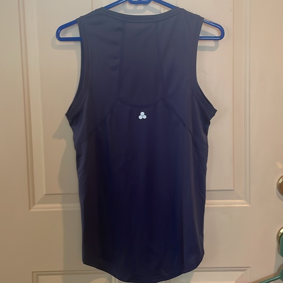 Tek Gear/Reebok Ladies Size Medium Sleeveless Tanks-EUC - Picture 5 of 16